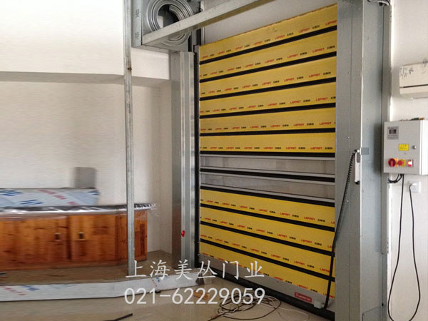硬质高速门